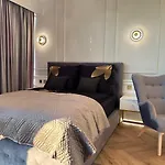 Hanza Tower Home4u *