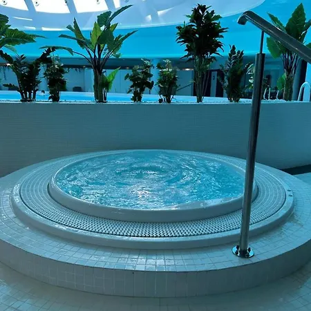 Hanza Tower Home4u דירה