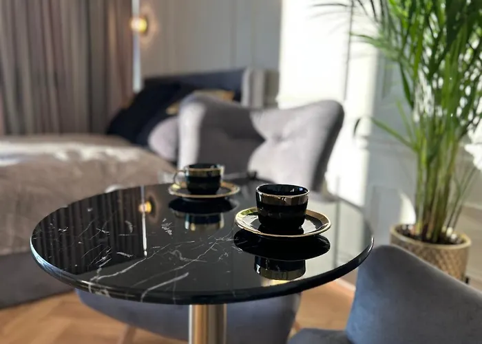 Апартаменты Hanza Tower Home4u *