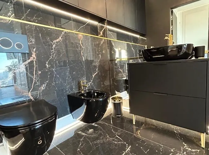 Апартаменты Hanza Tower Home4u *