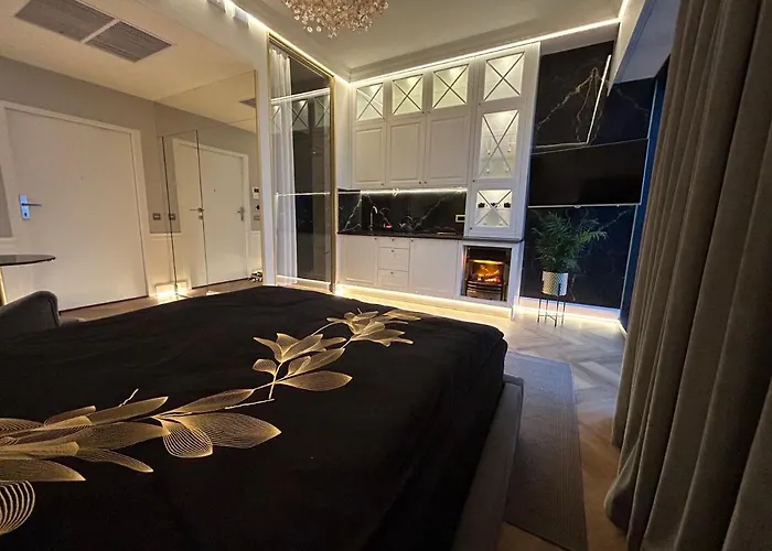 Hanza Tower Home4u Апартаменты *