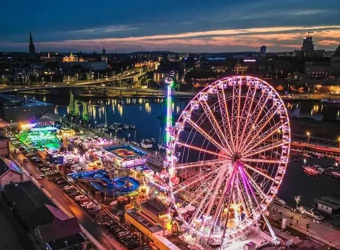 Hanza Tower Home4u Lägenhet *